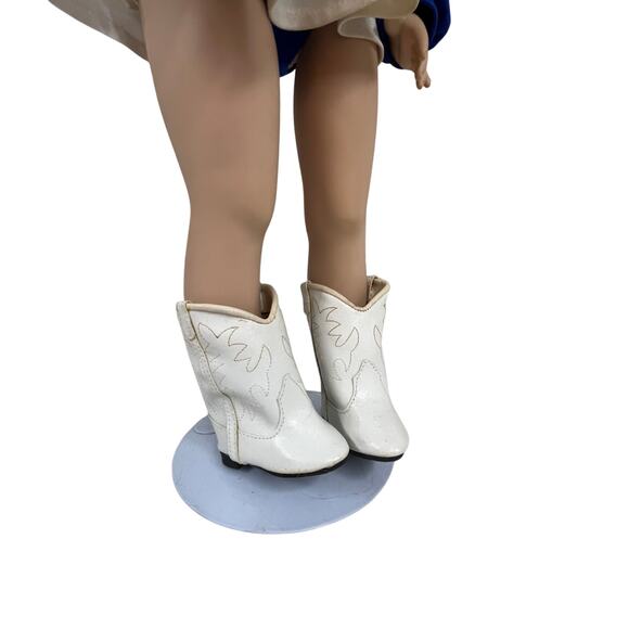 Haley Alexis Jones Dallas Cowboys Cheerleader Doll 18.5” Blonde Outfit Boots - Picture 7 of 9